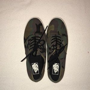Women’s camouflage vans